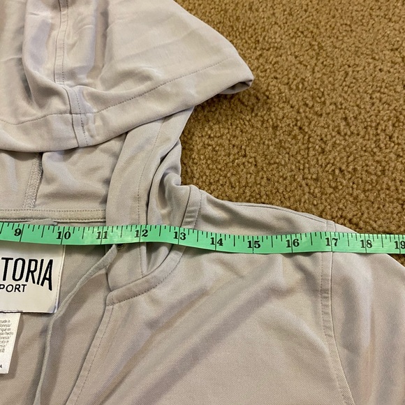 Victoria Sport crossover front hoodie size… - Picture 5 of 8